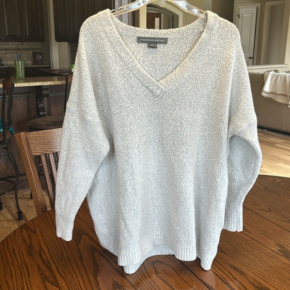 Oversized Gray Sweater - Picture 4 of 12